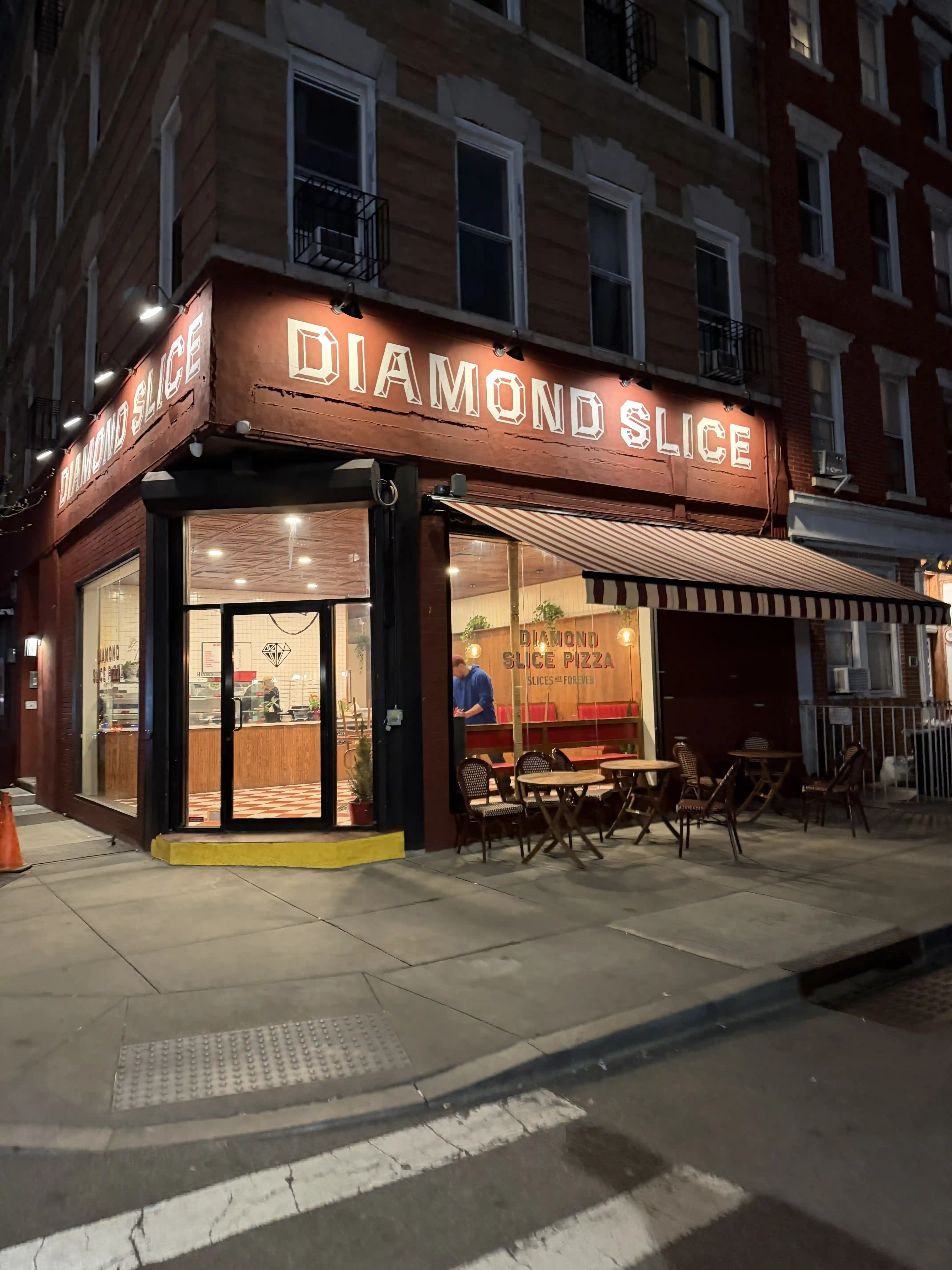 Diamond Slice shop exterior