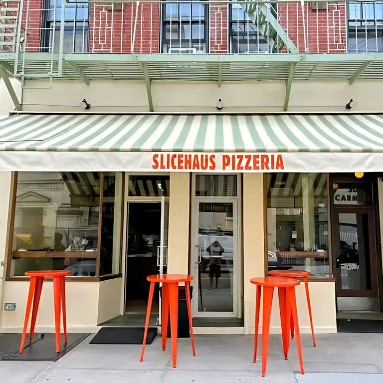 Slicehaus shop exterior